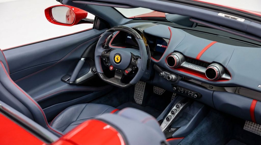 Ferrari 812 2021