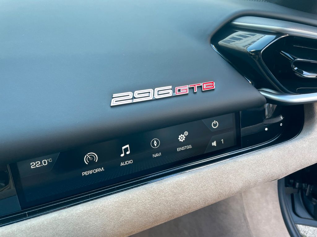 Ferrari 296 GTB 2024