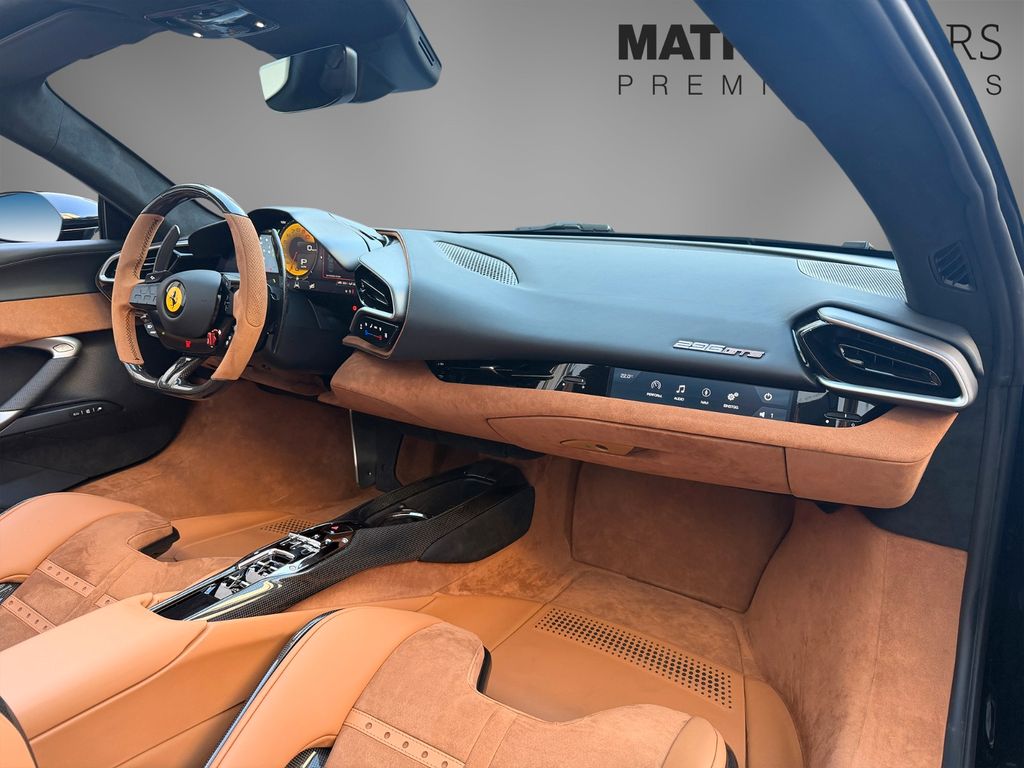 Ferrari 296 GTS 2025