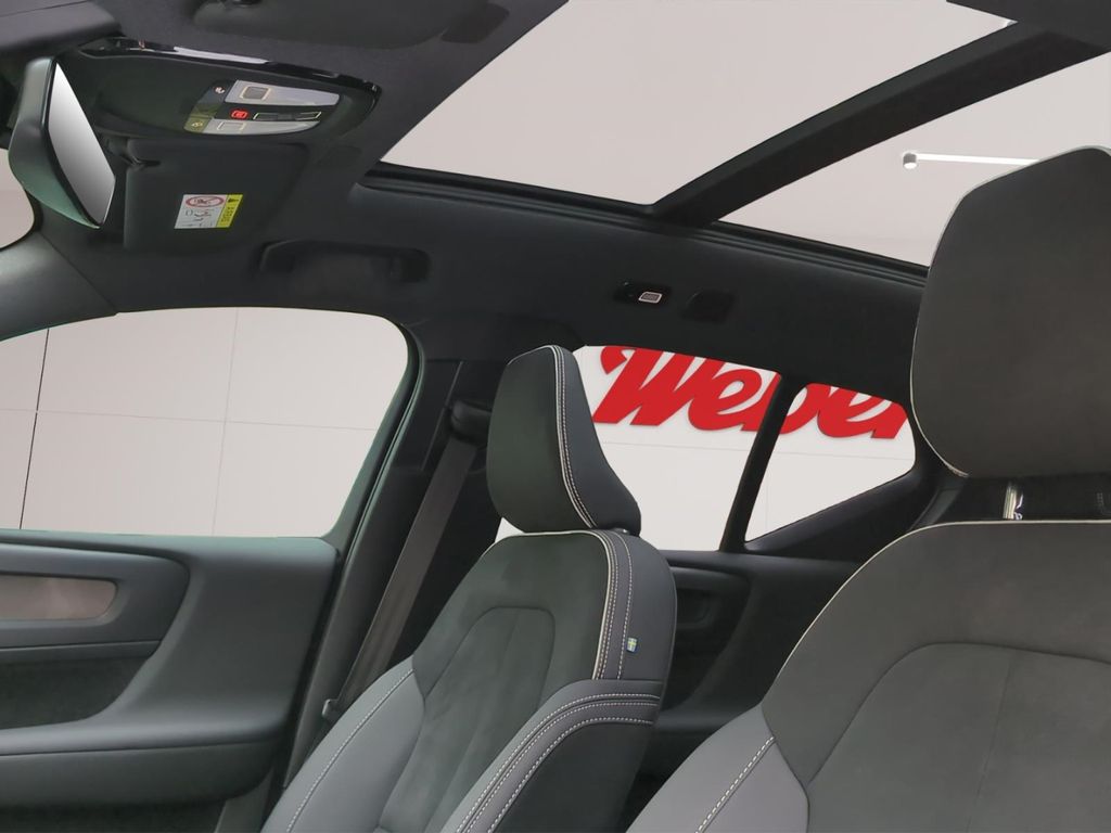 Volvo XC40 2023