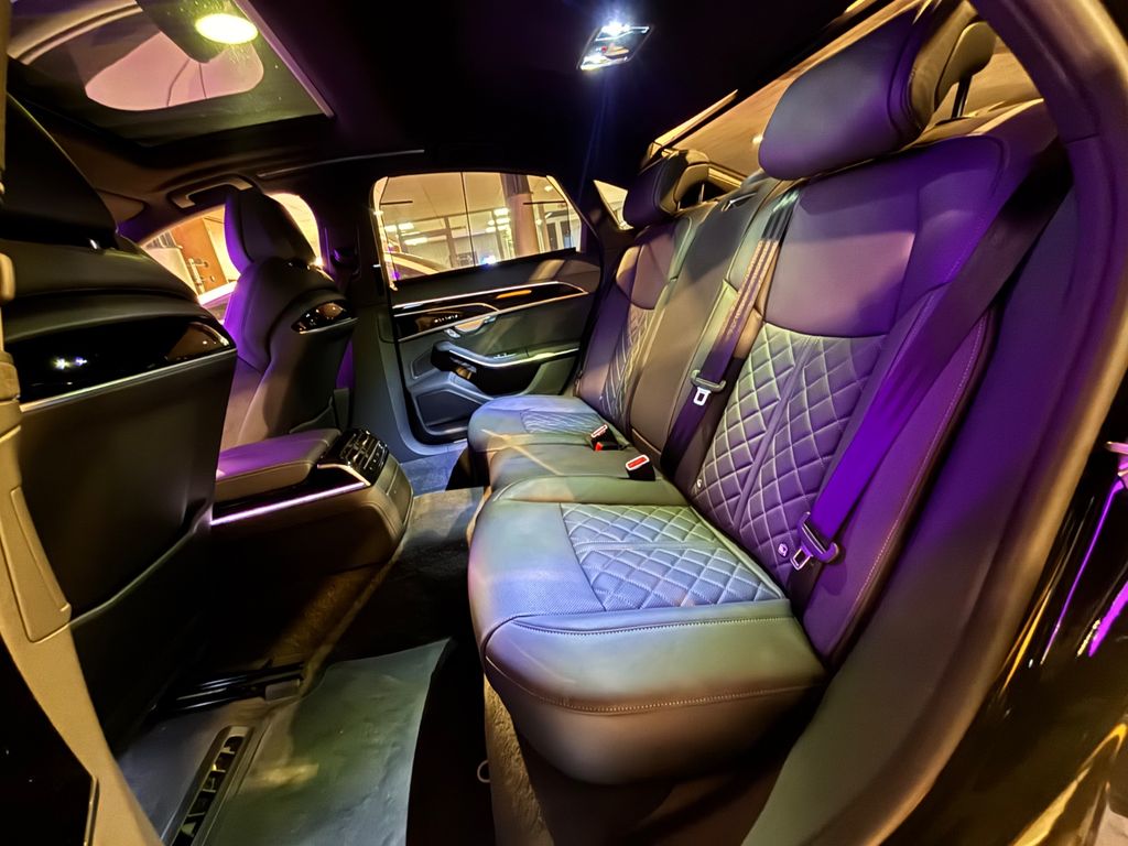 Audi A8 2024