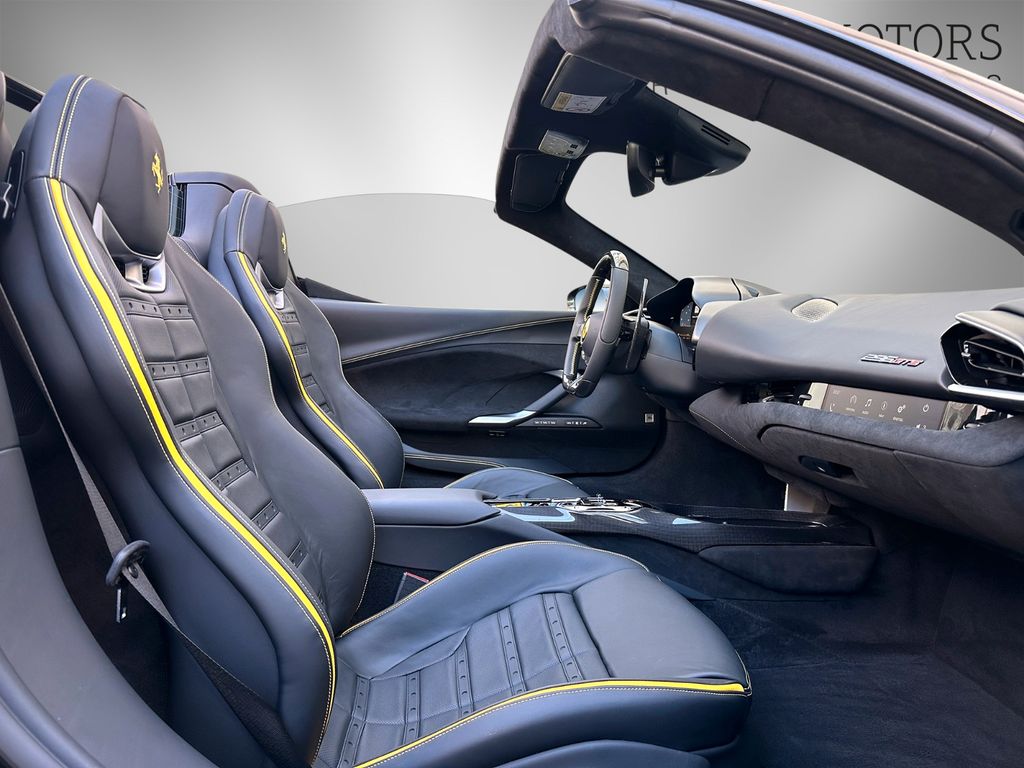 Ferrari 296 GTS 2025