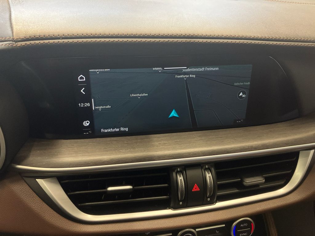 Alfa Romeo Stelvio 2021