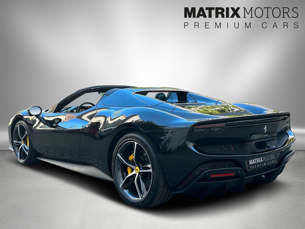 Ferrari 296 GTS 2025