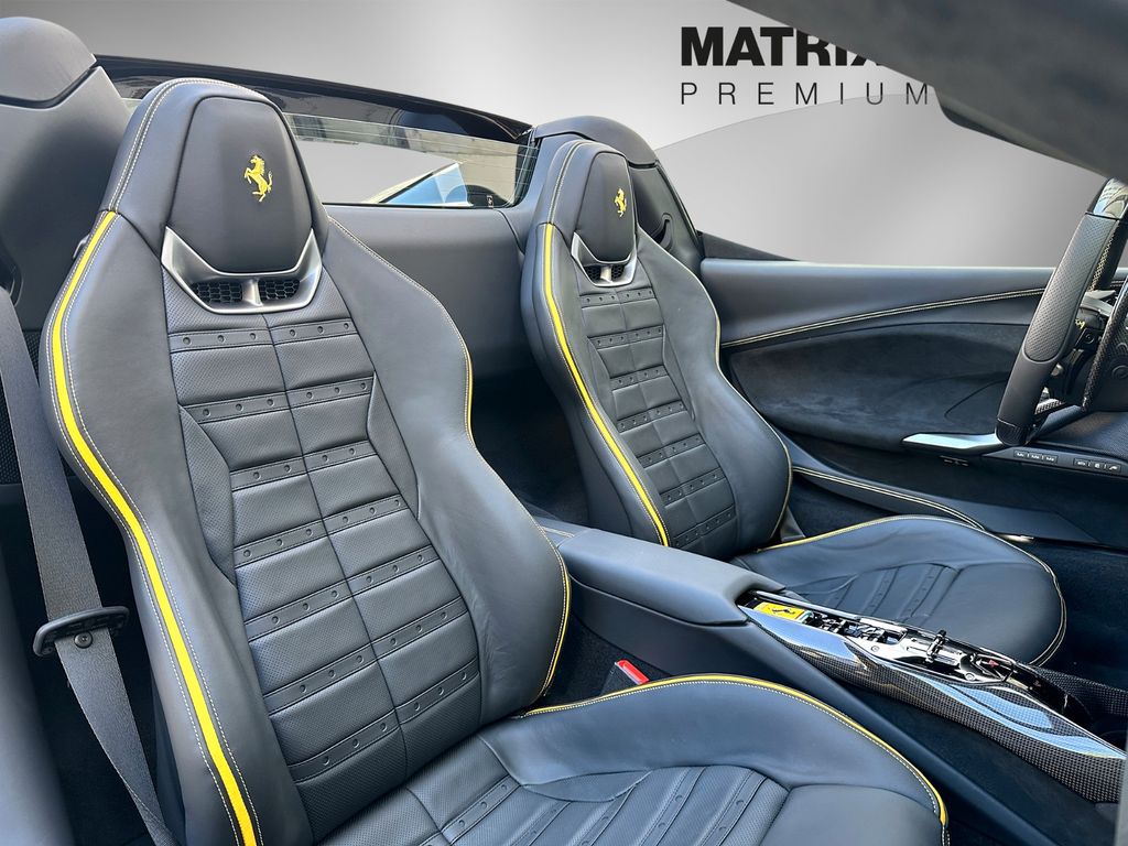 Ferrari 296 GTS 2025