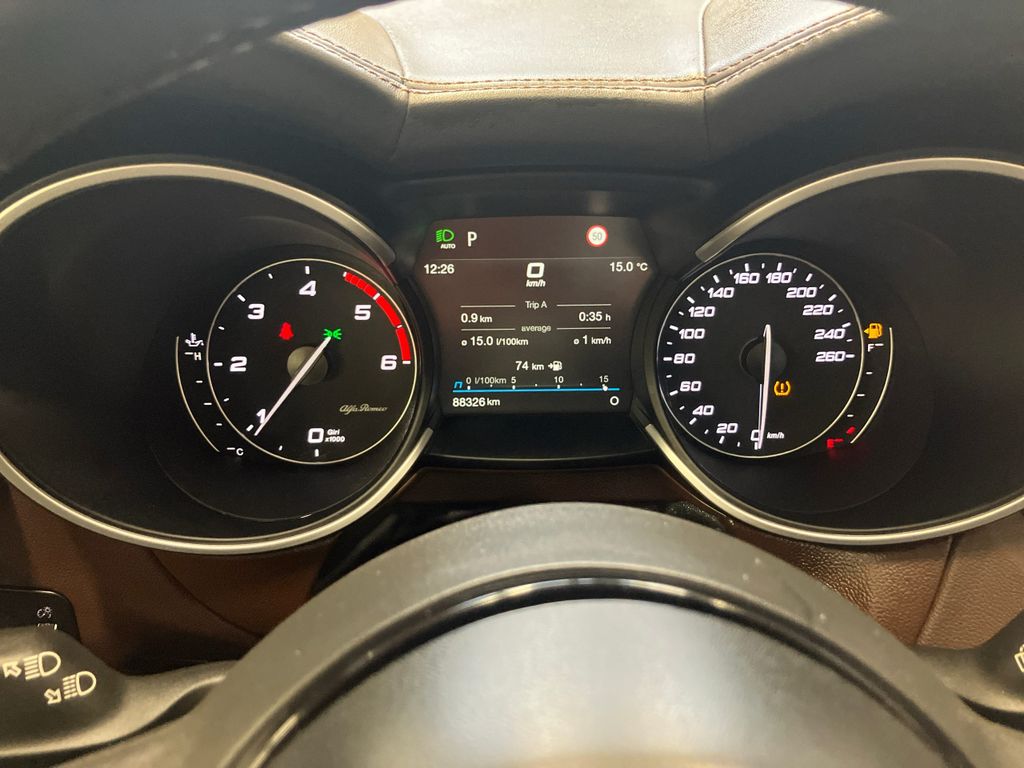 Alfa Romeo Stelvio 2021