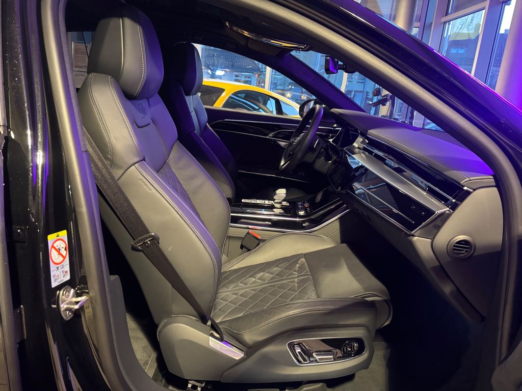 Audi A8 2024