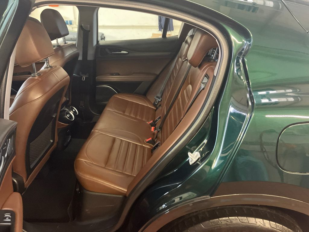 Alfa Romeo Stelvio 2021