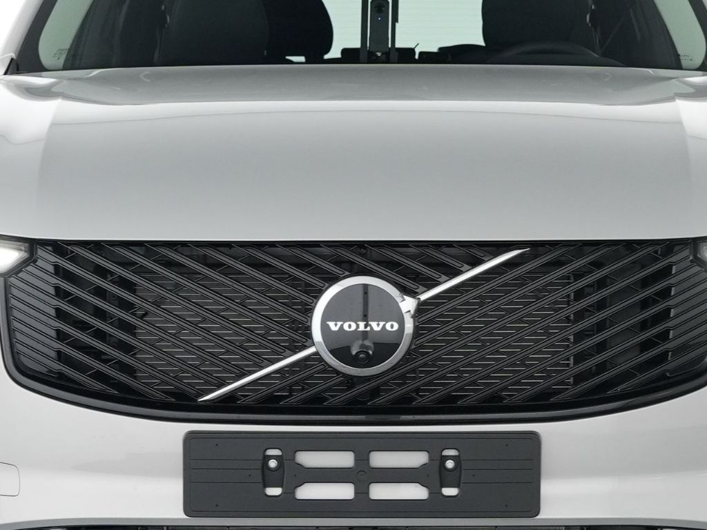 Volvo XC90 2025