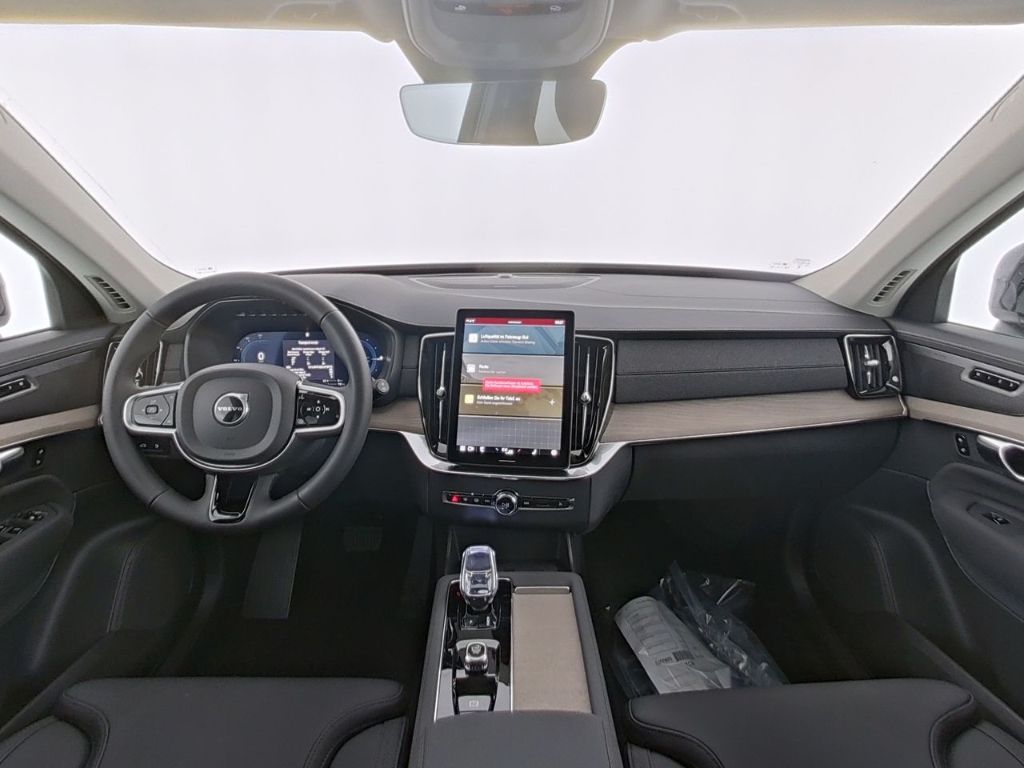 Volvo XC90 2025