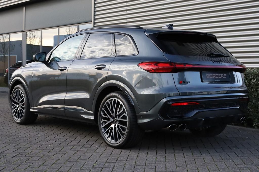 Audi SQ5 2025
