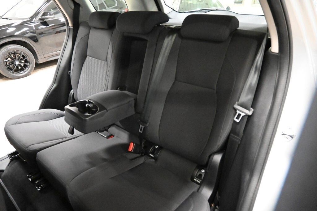 Land Rover Discovery Sport 2021