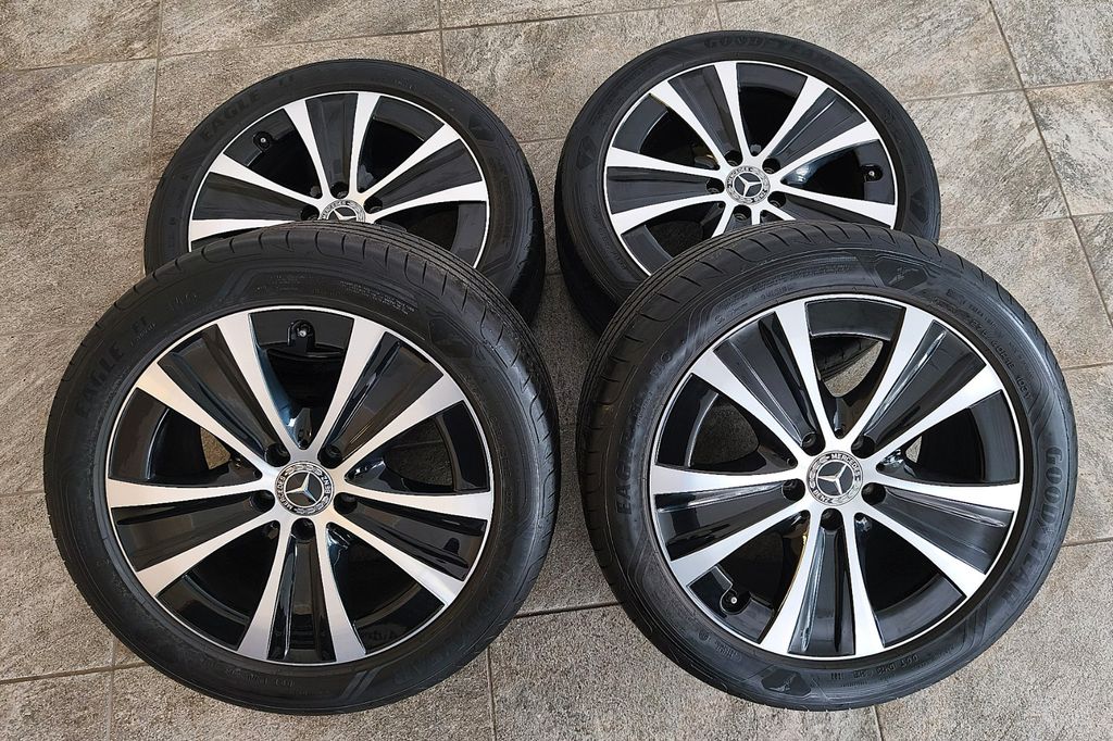 Mercedes-Benz E 300 2022