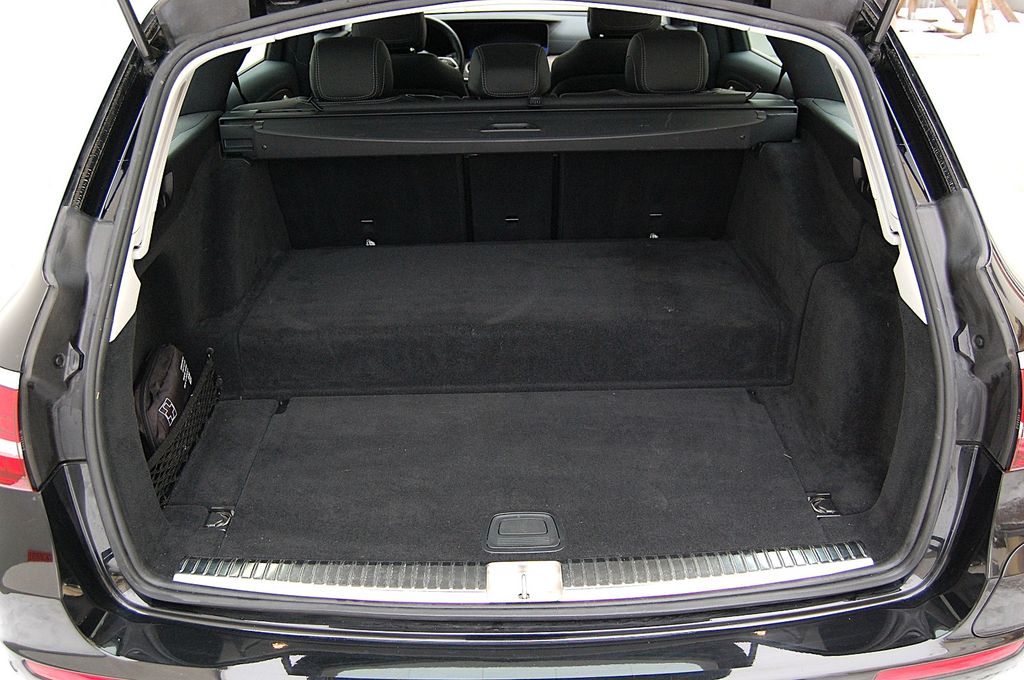 Mercedes-Benz E 300 2022