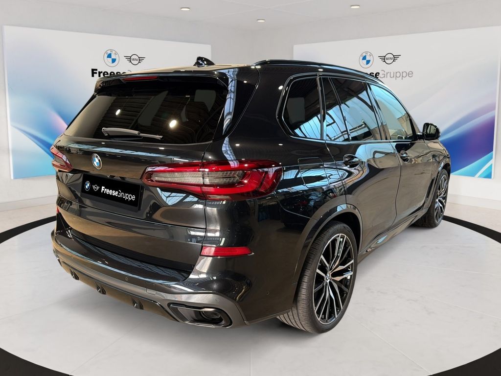 BMW X5 2022