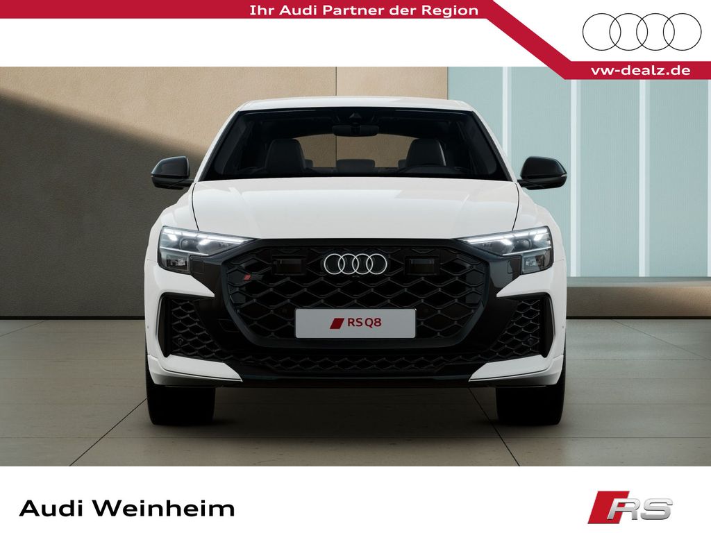 Audi RSQ8