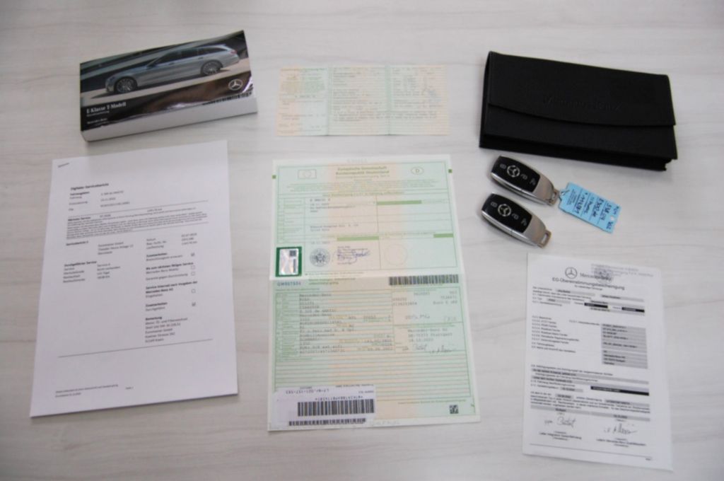 Mercedes-Benz E 300 2022