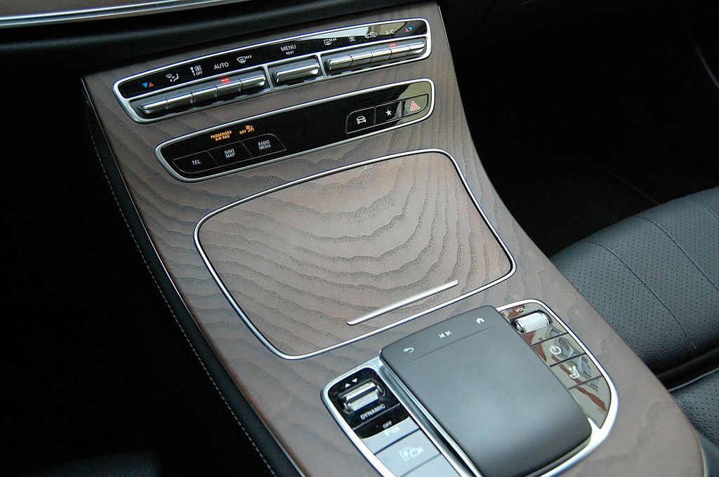 Mercedes-Benz E 300 2022