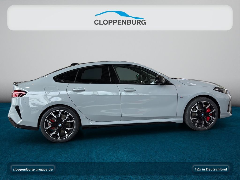 BMW M235