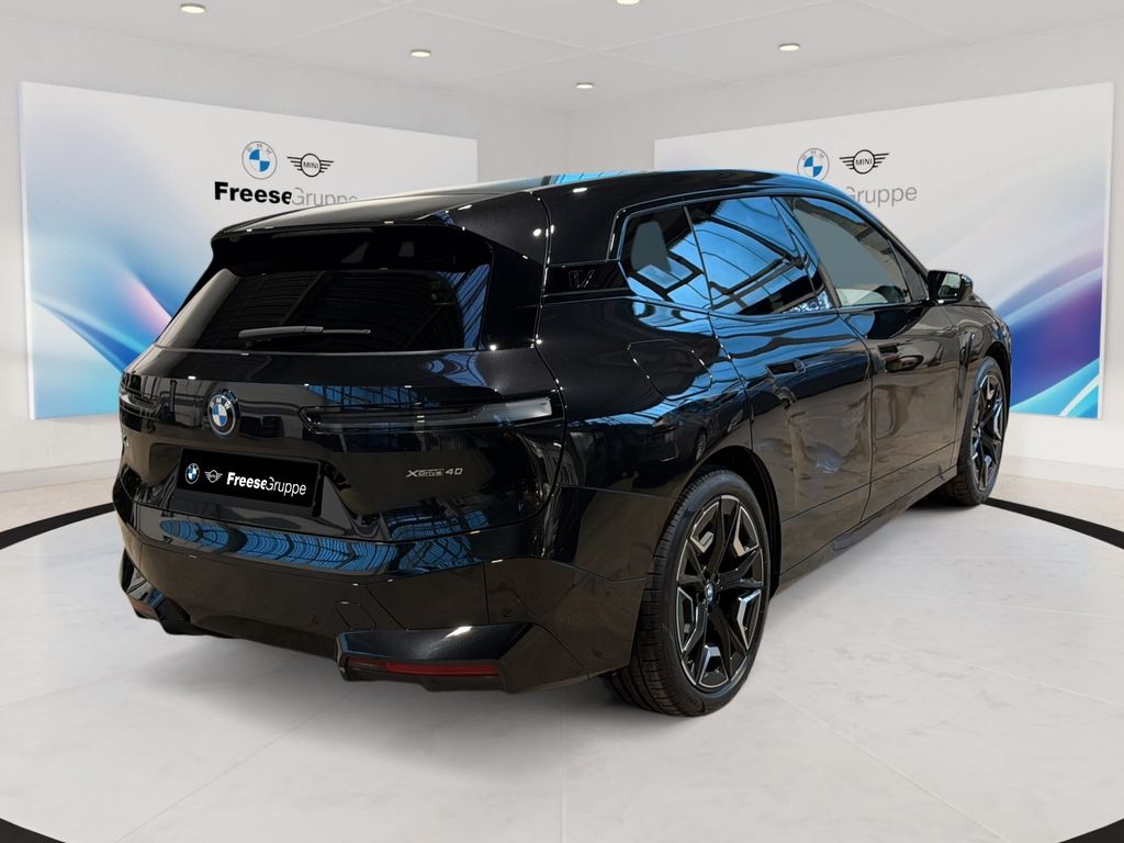 BMW iX 2023