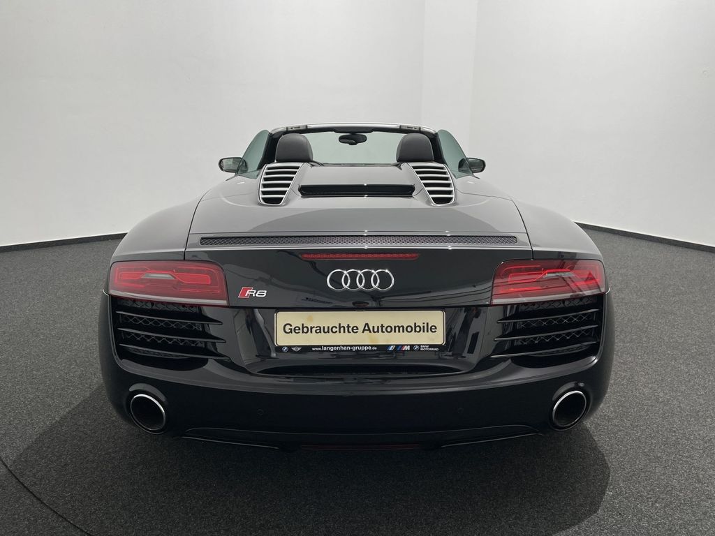 Audi R8 2013