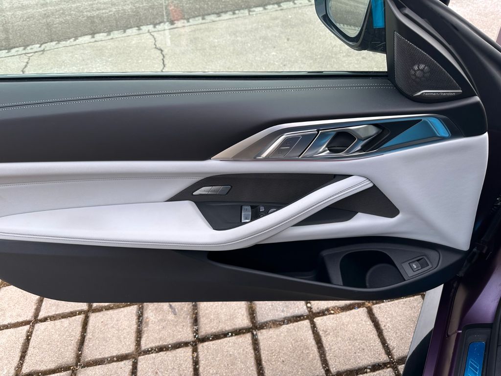 BMW M4 2025