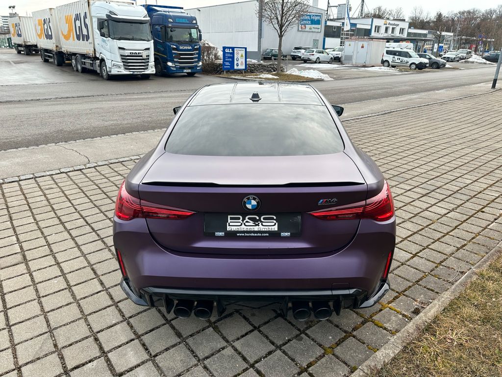 BMW M4 2025