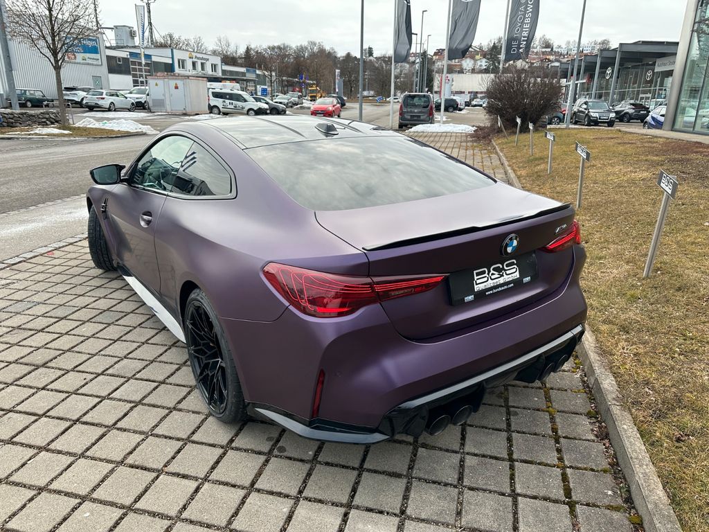 BMW M4 2025