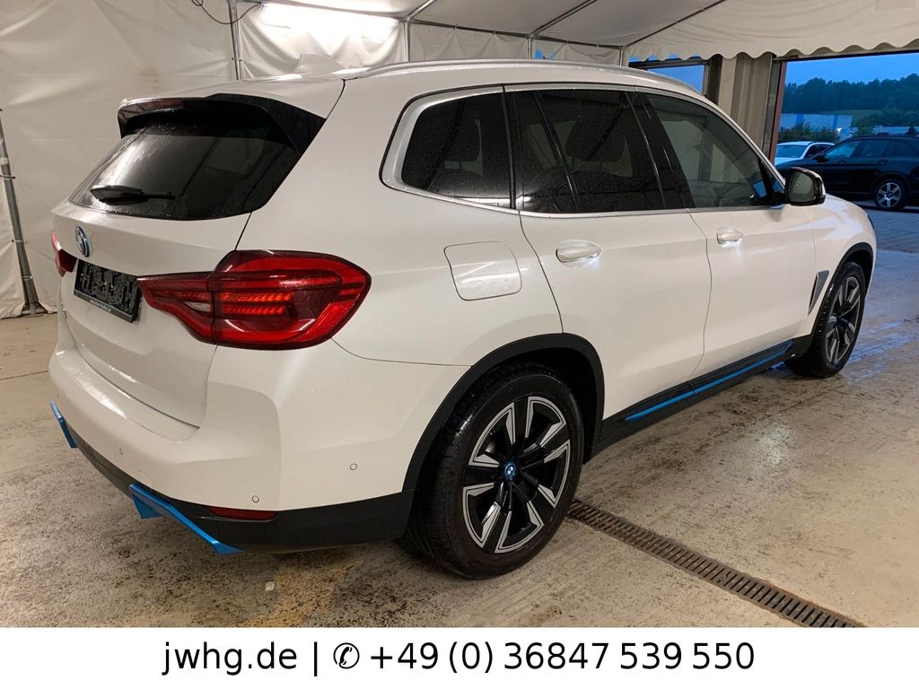BMW iX3 2021