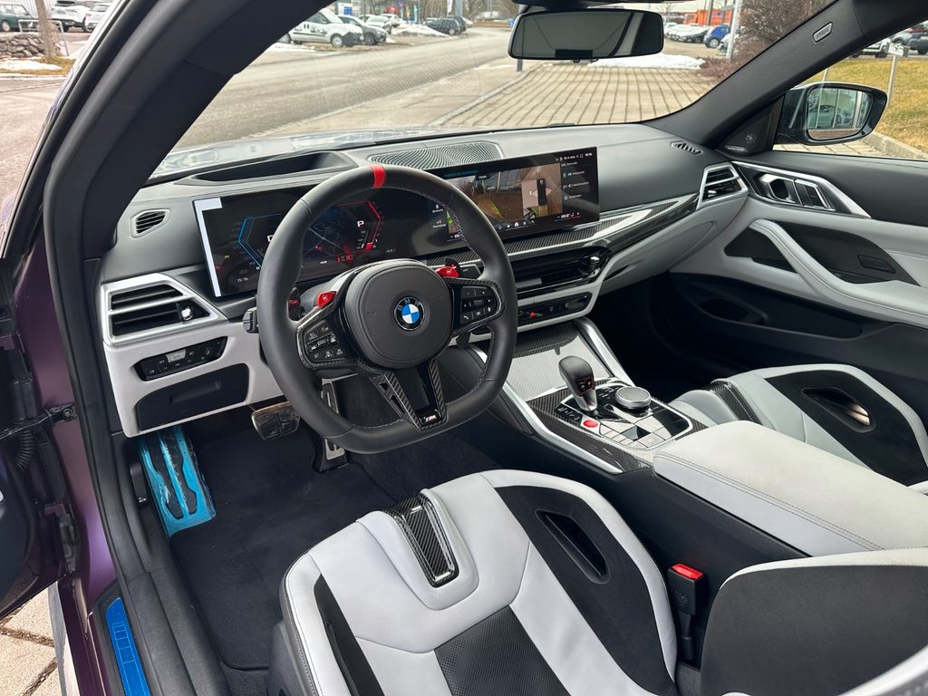 BMW M4 2025