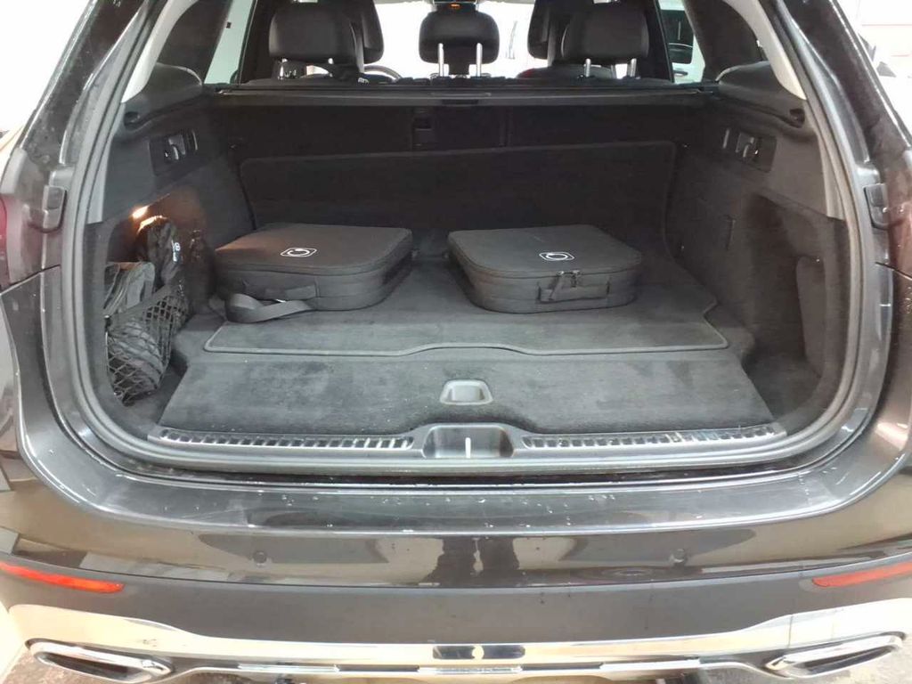 Mercedes-Benz GLC 300 2024