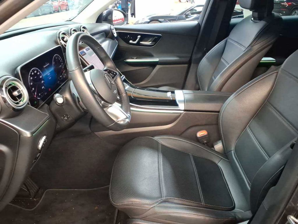 Mercedes-Benz GLC 300 2024