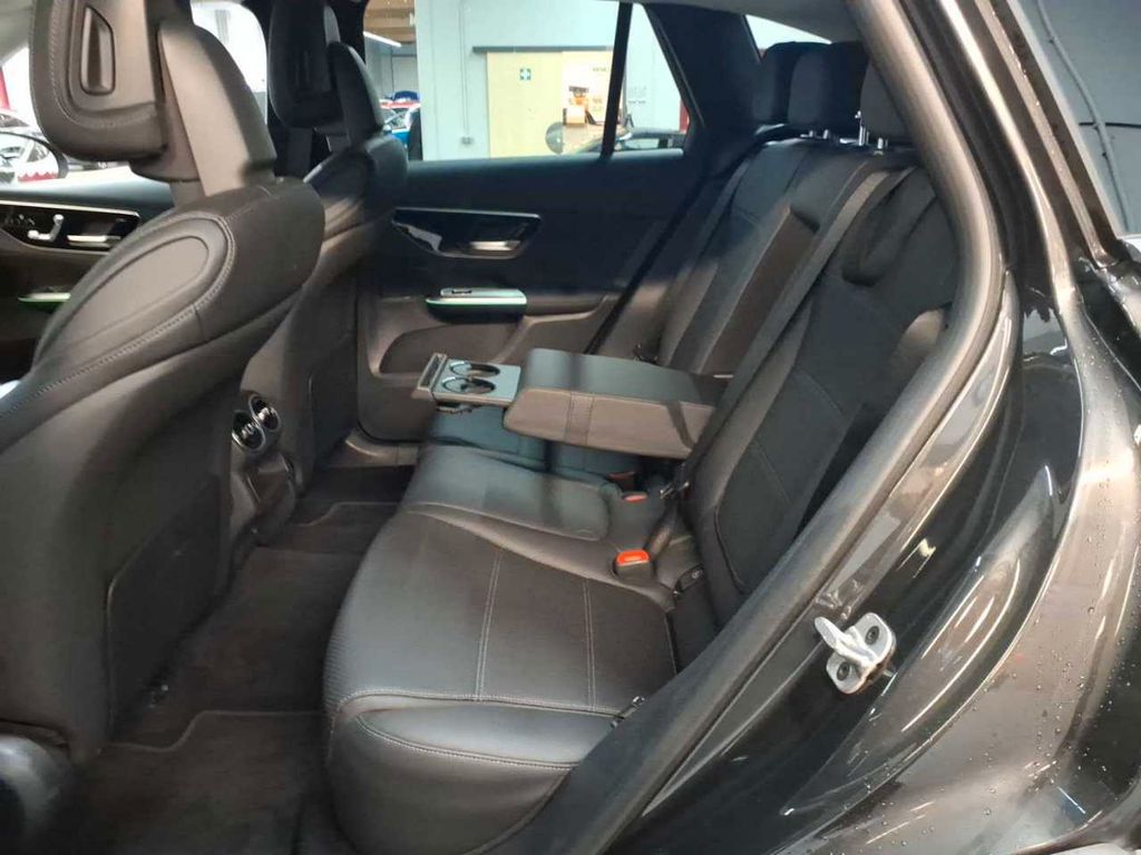 Mercedes-Benz GLC 300 2024