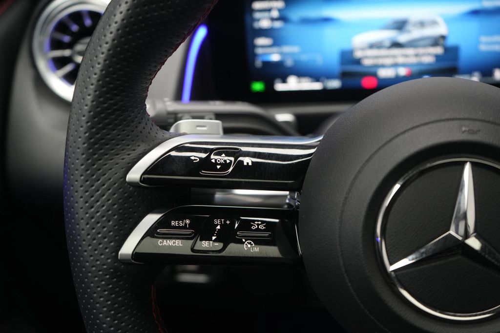 Mercedes-Benz GLB 220 2025