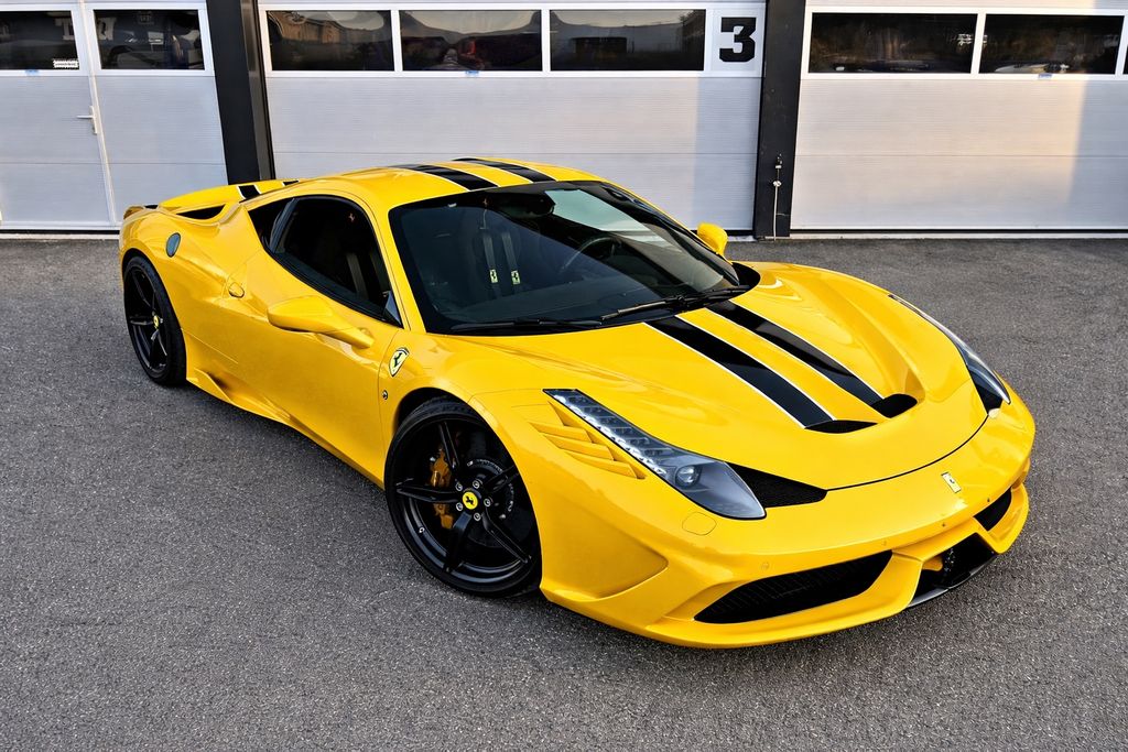 Ferrari 458 2015