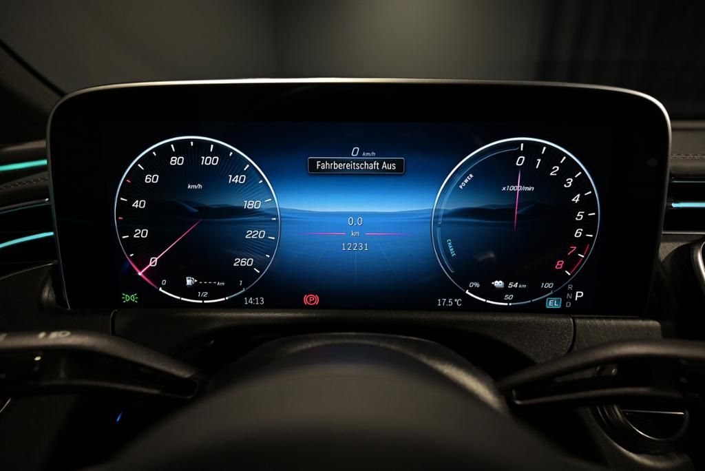 Mercedes-Benz E 300 2025