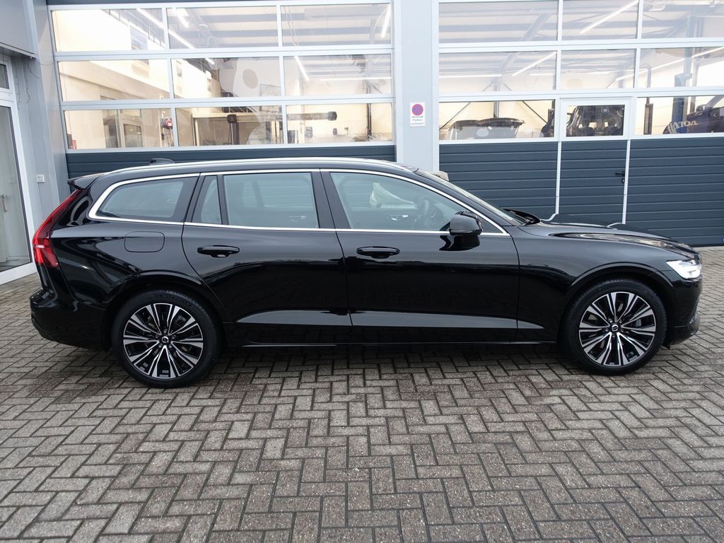 Volvo V60 2022