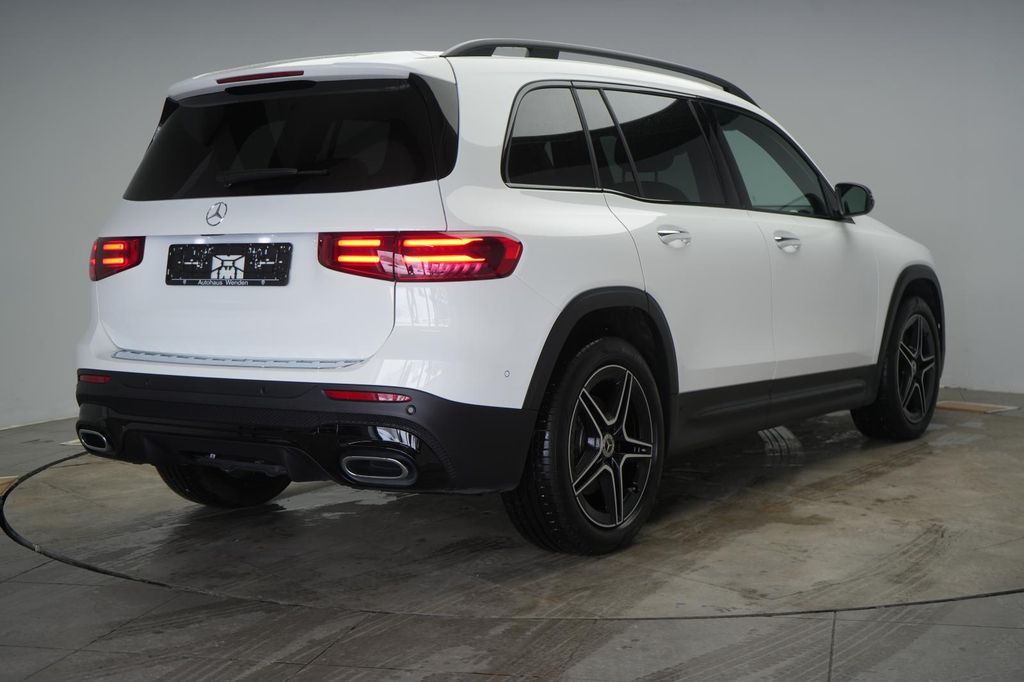 Mercedes-Benz GLB 220 2025