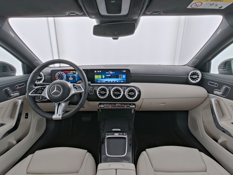 Mercedes-Benz A 250 2025