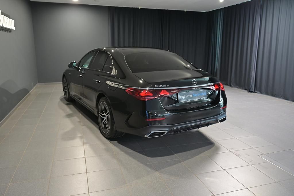 Mercedes-Benz E 300 2025