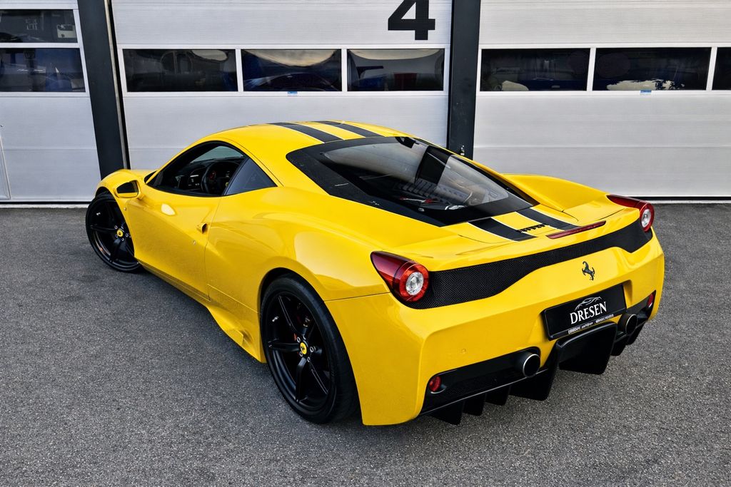 Ferrari 458 2015