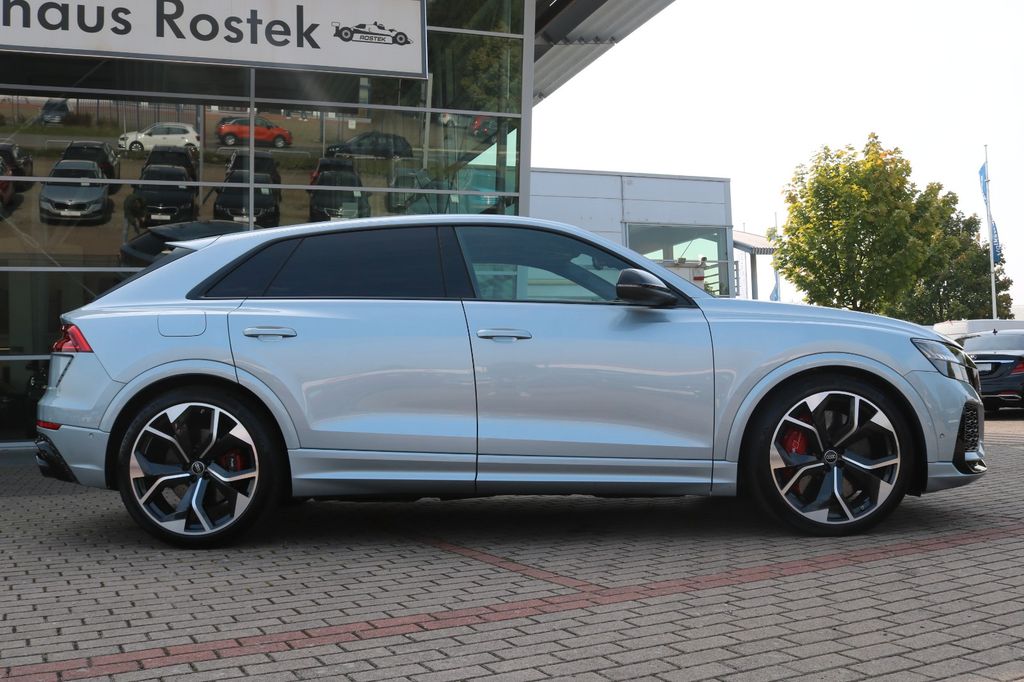 Audi RSQ8 2024