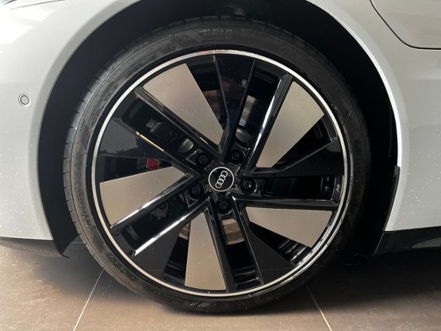 Audi RS e-tron GT 2022