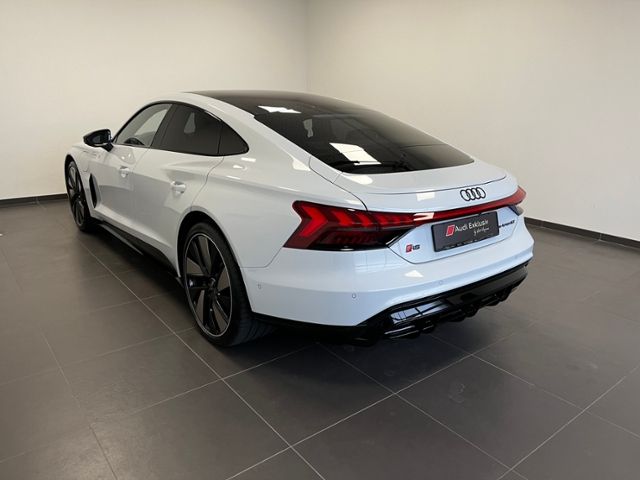 Audi RS e-tron GT 2022
