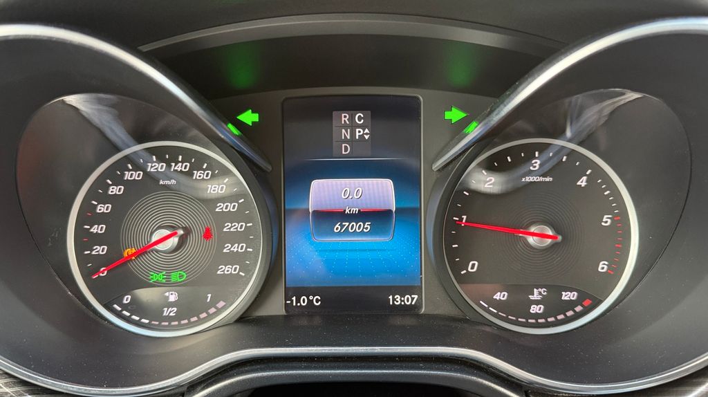 Mercedes-Benz V 250 2022