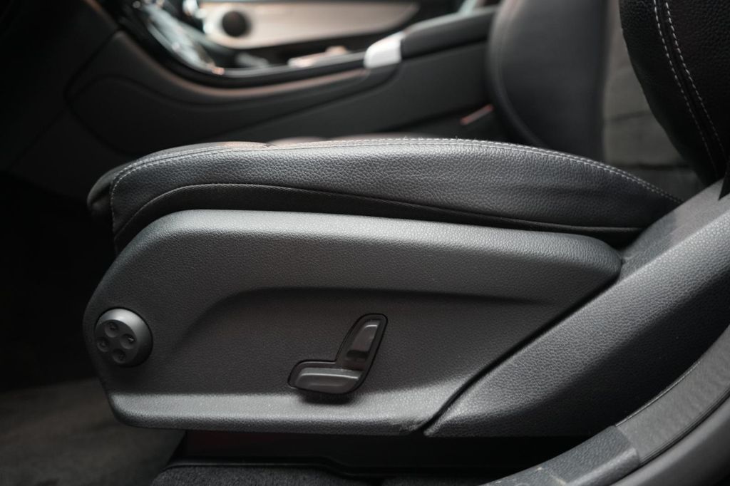 Mercedes-Benz GLC 300 2022