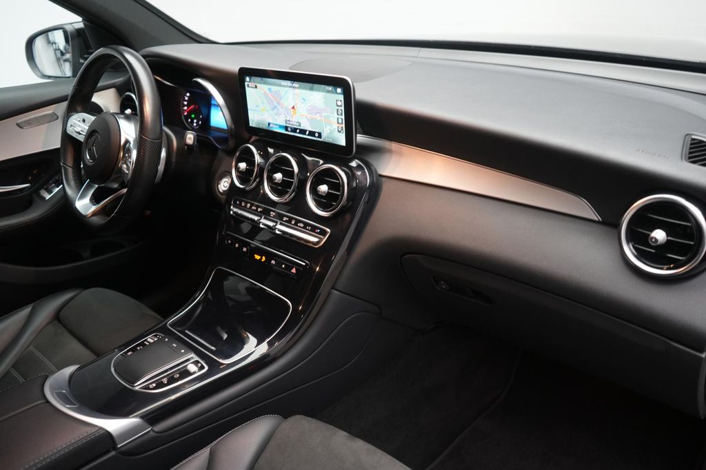 Mercedes-Benz GLC 300 2022