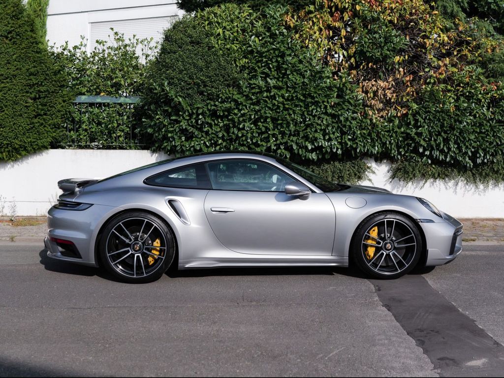 Porsche 992 2024