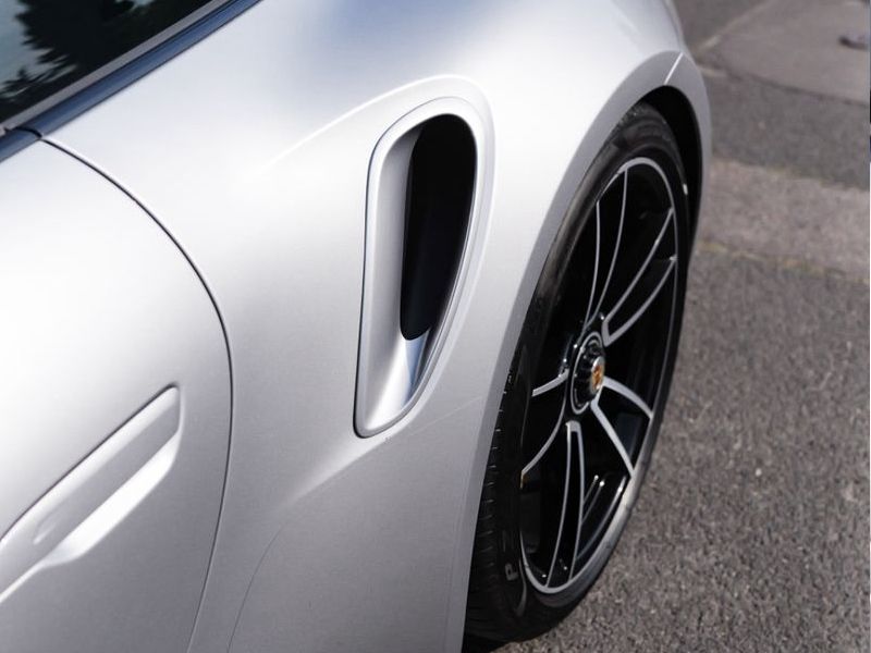 Porsche 992 2024