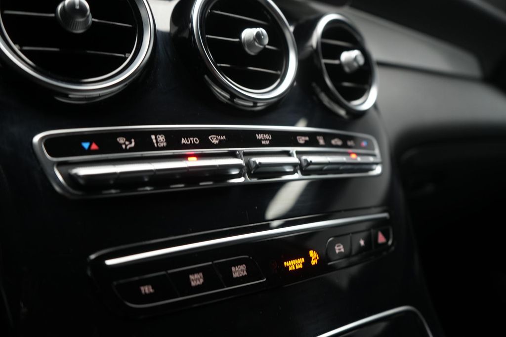 Mercedes-Benz GLC 300 2022